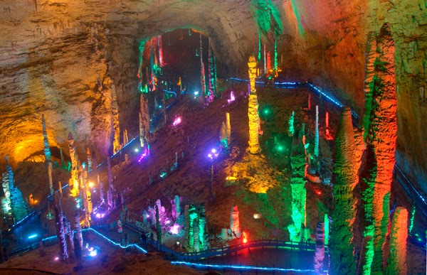 Yellow Dragon Cave in Zhangjiajie, China