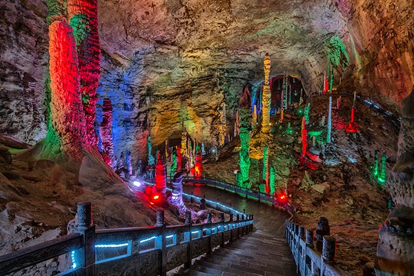 Yellow Dragon Cave in Zhangjiajie, China