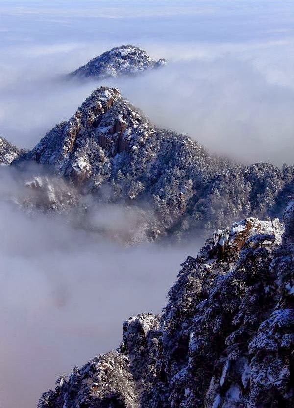Huangshan Mountain after snowfall