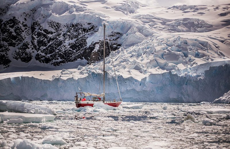 Stunning scenery of Antarctica