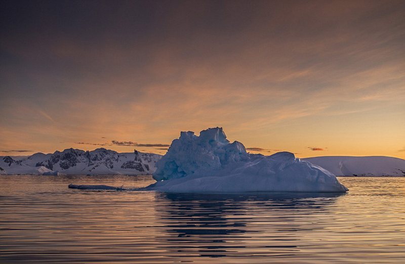 Stunning scenery of Antarctica